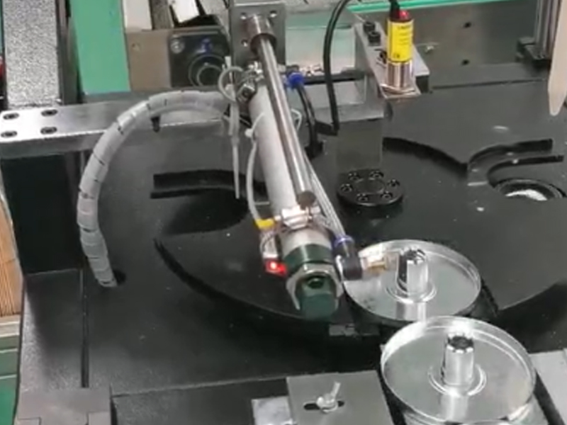 濾清器端蓋自動打膠機視頻